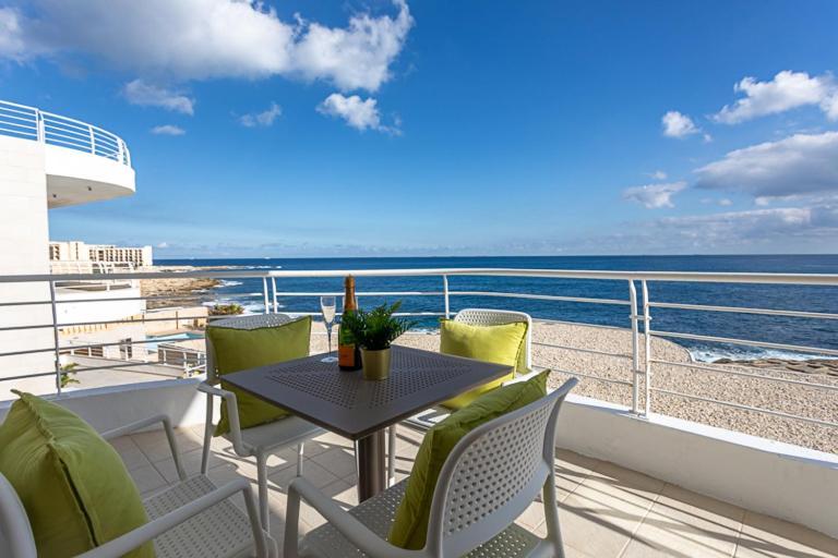 Waters-Edge Complex Apartment Marsaskala Luaran gambar